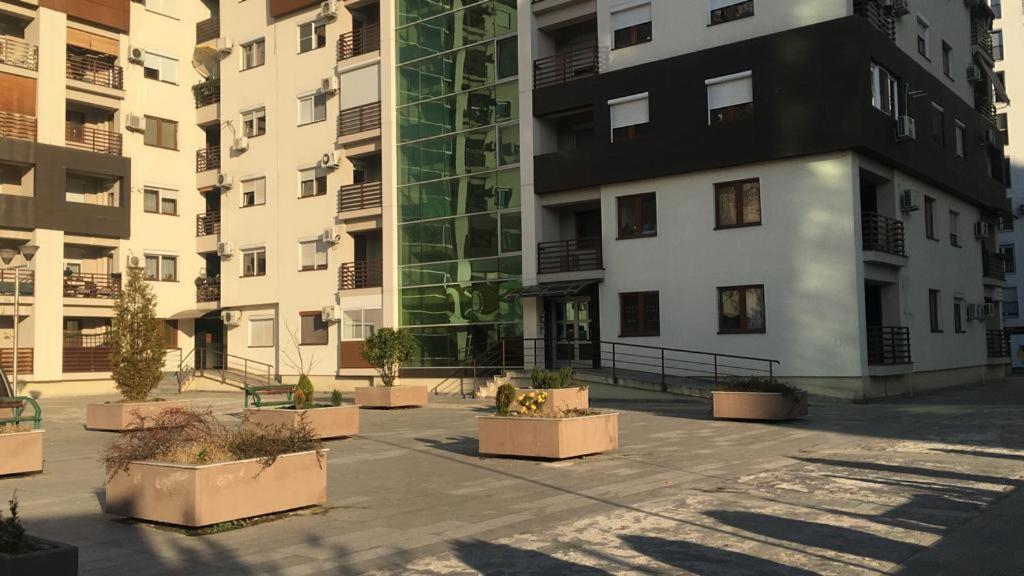 Two Rooms And Kitchen, Bathroom With Balcony Apartment Skopje Exteriör bild