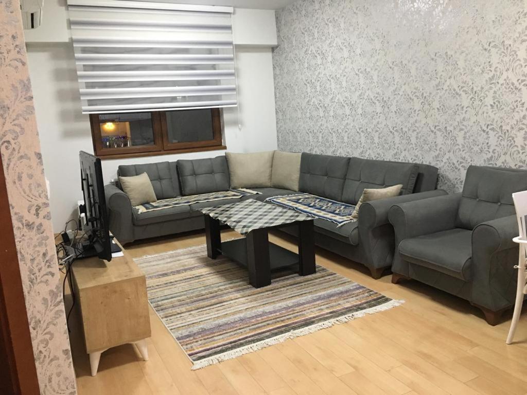 Two Rooms And Kitchen, Bathroom With Balcony Apartment Skopje Exteriör bild