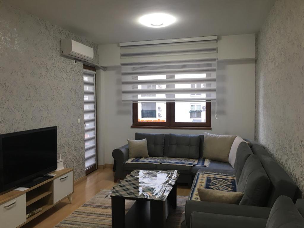 Two Rooms And Kitchen, Bathroom With Balcony Apartment Skopje Exteriör bild