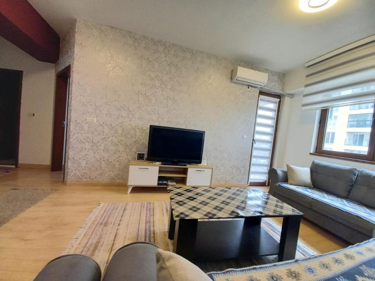 Two Rooms And Kitchen, Bathroom With Balcony Apartment Skopje Exteriör bild
